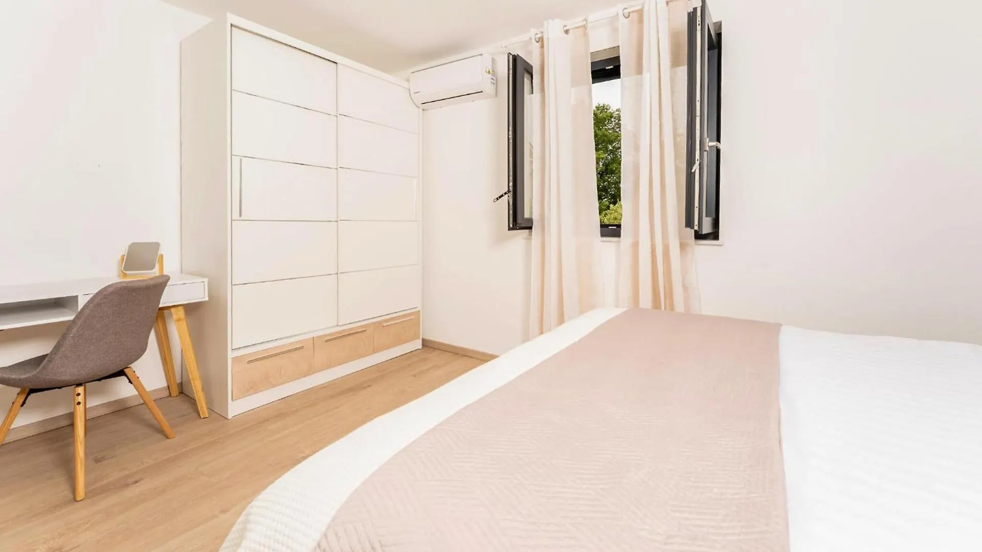 Cozy Home In Labin With Private Swimming Pool, Can Be Inside Or Outside Kroatië